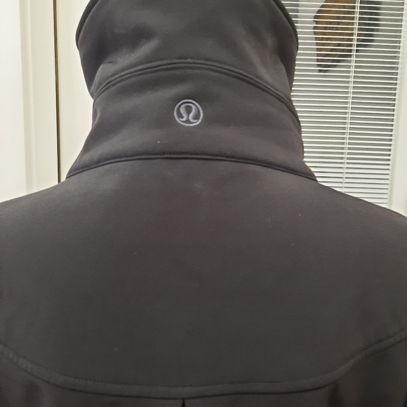 Lululemon Audrey Black Softshell High Collar Button Snap Outerwear bomber jacket - Picture 10 of 12